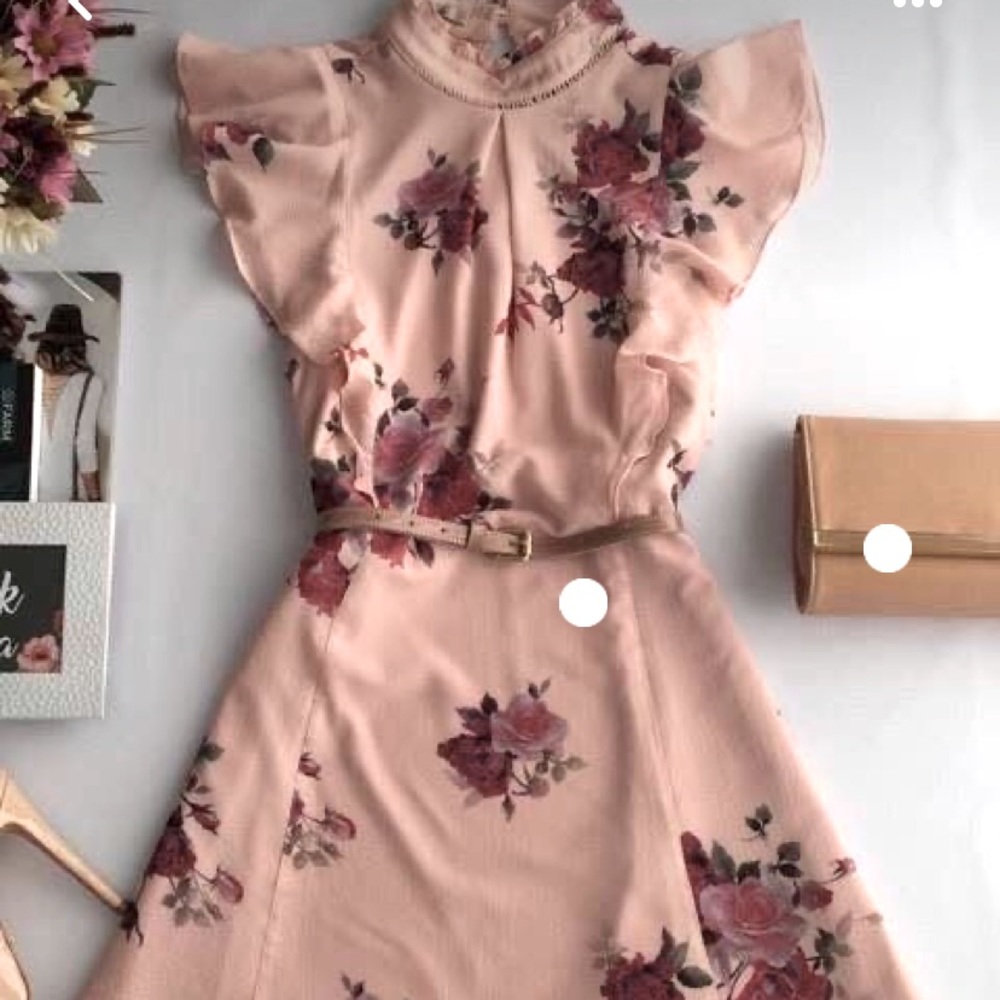 Meet your Posher, Larissa